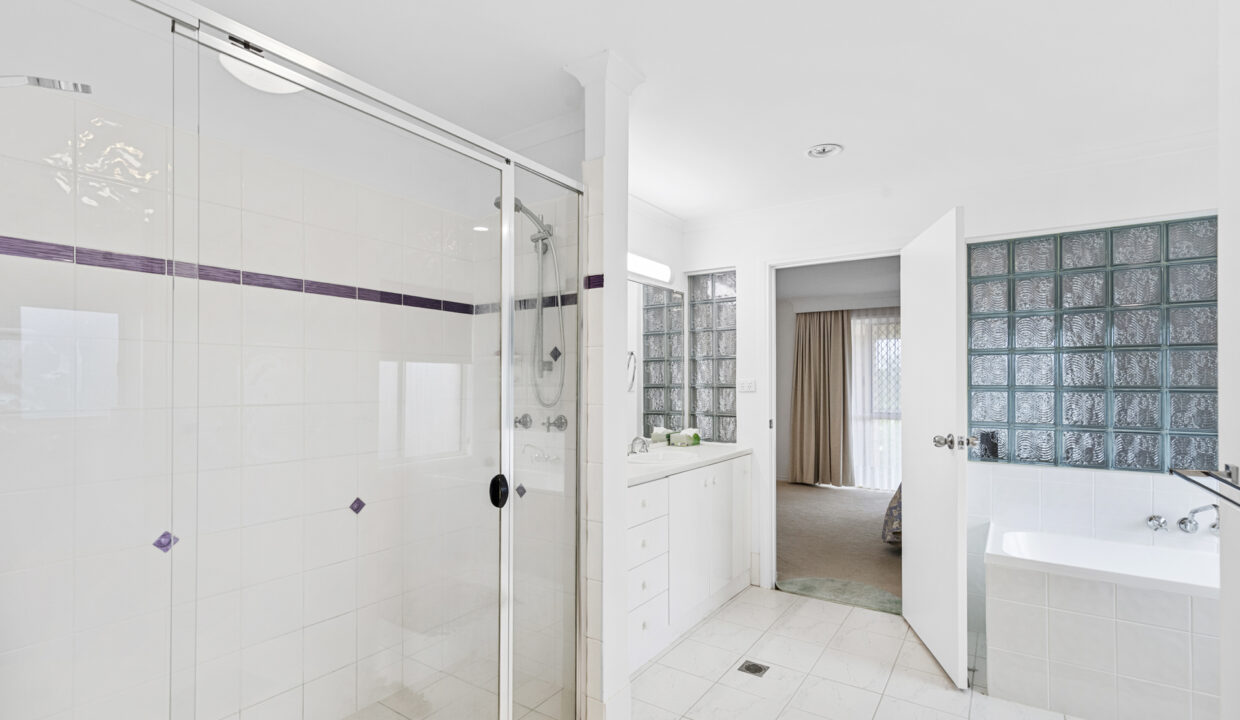 177297422853891806-rsd